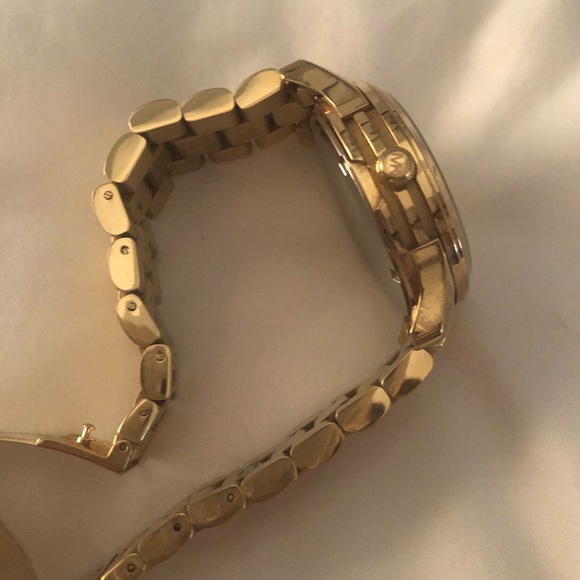 Michael Kors watch - Picture 4 of 6